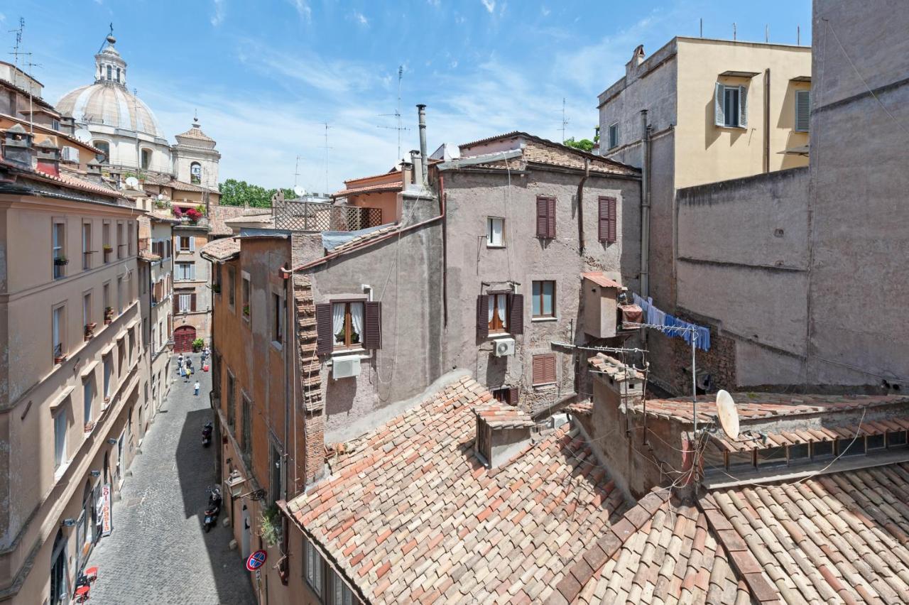 Ancient Palace In Downtown Rome Luaran gambar